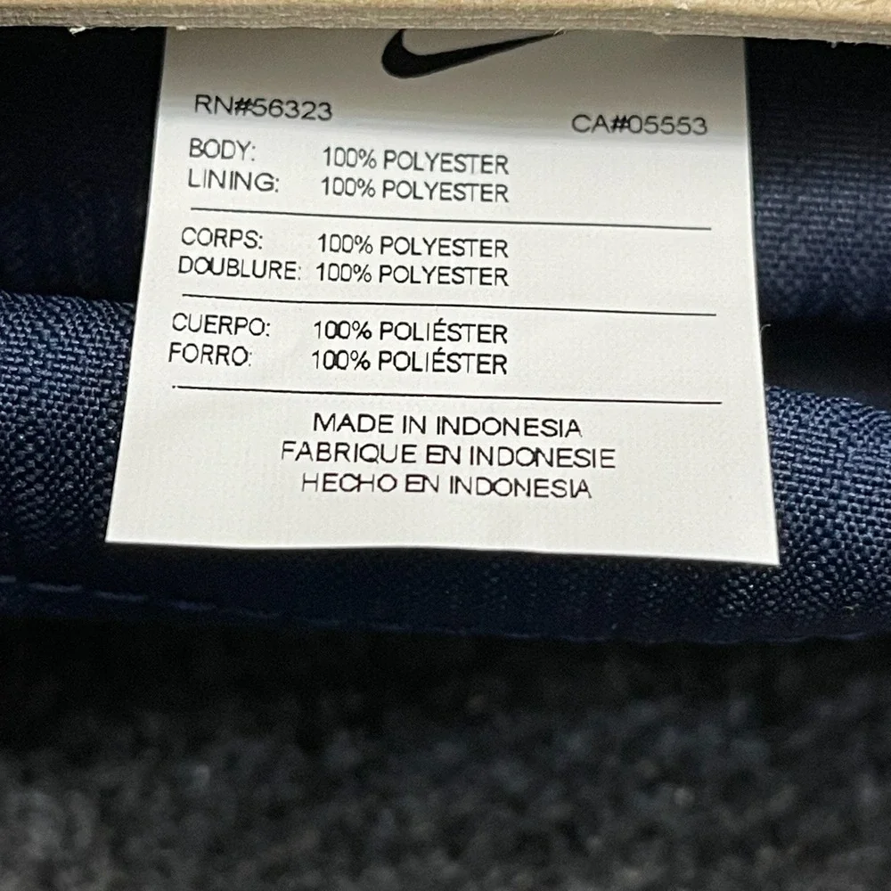 Nike DM3978-410 Brasilia 9.5‎ Health 360 Drawstring 18L Gym Bag Midnight Navy